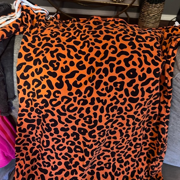 Plus size clothes - Picture 10 of 11